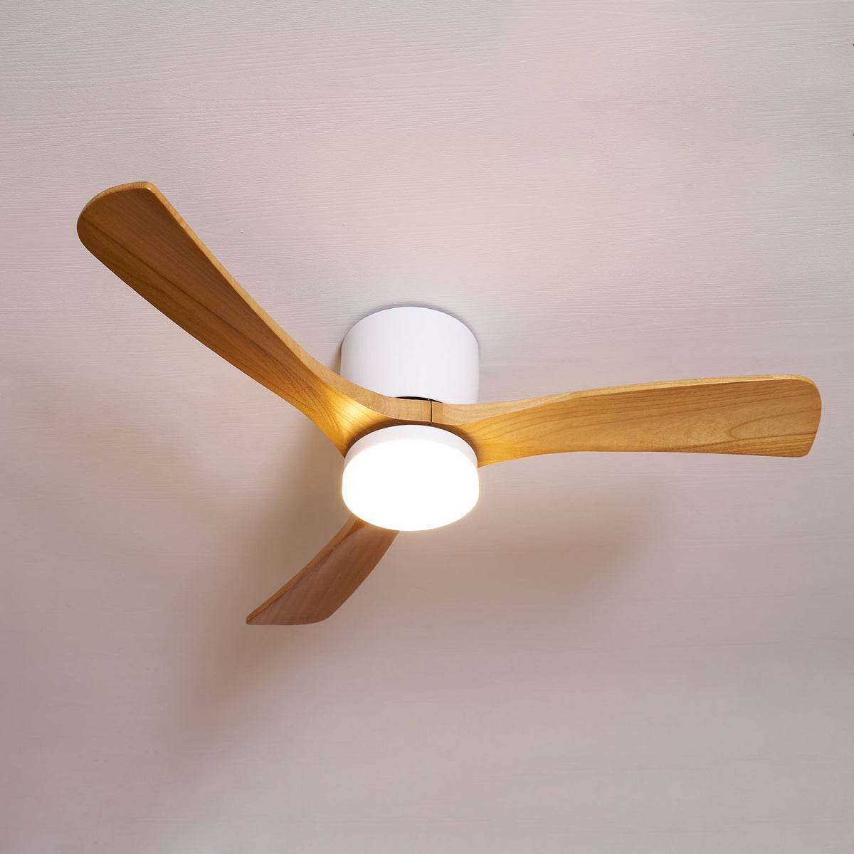 Sycamore Wood Ceiling Fan with LED Light – Whisper-Quiet 6-Speed DC Motor, Reversible Airflow, Remote Control, 42/48/52 Inch