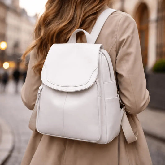 Mochila de viaje para mujer con cremallera de seguridad de acceso trasero – Mochila urbana de cuero vegano texturizado para el trabajo, el desplazamiento diario y el aeropuerto