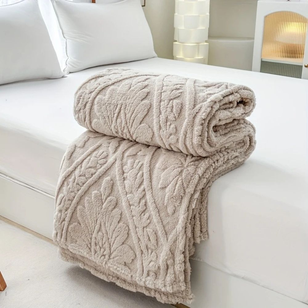 Geometric Jacquard Throw Blanket Microfiber Fleece Lightweight Soft Decorative Couch Bed Accent for Living Room Bedroom Guest Room