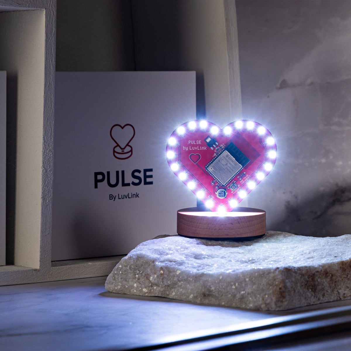 Pulse Friendship Lamp | Instant Global Connection with Customizable Colors | Thoughtful Gift for Staying Connected
