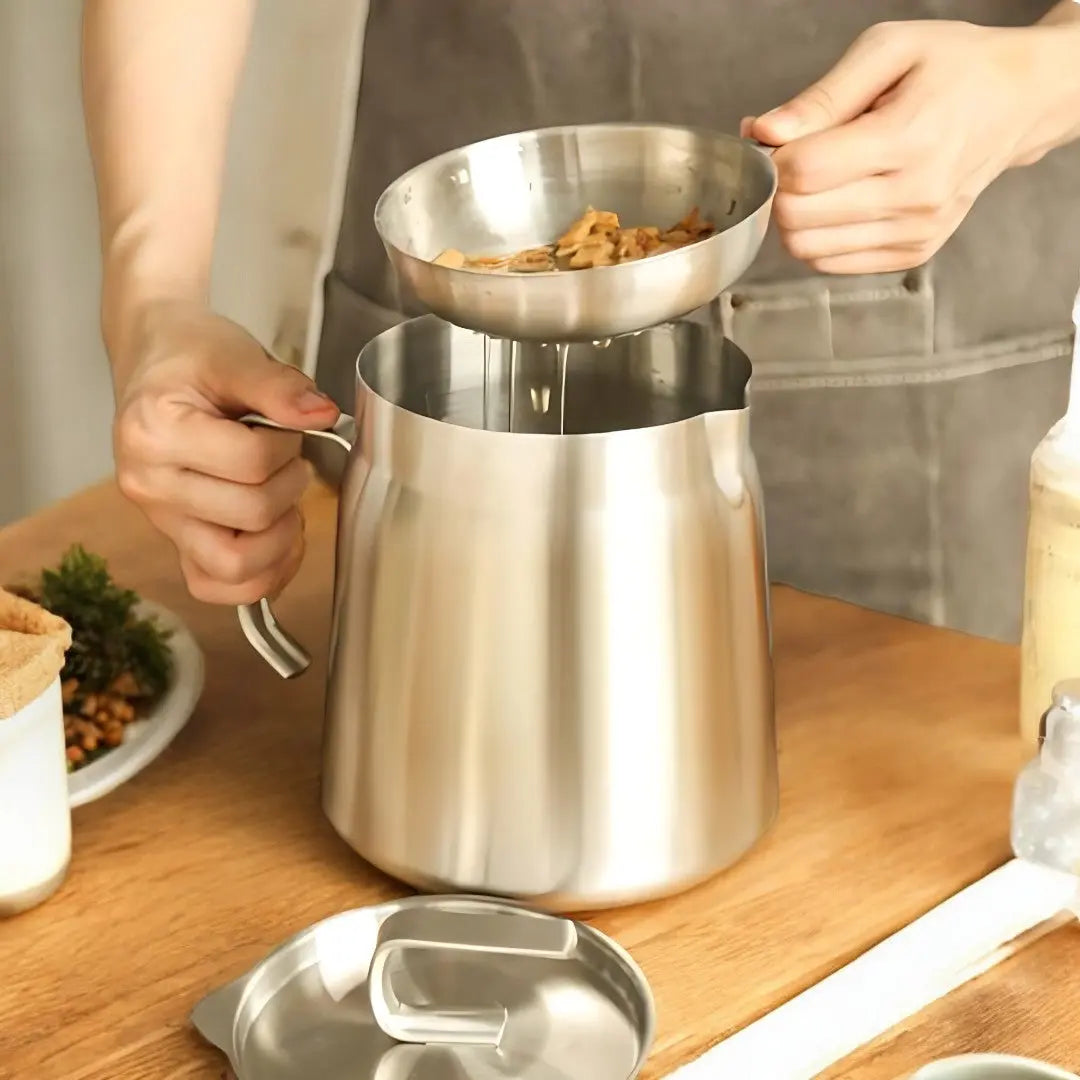 Stainless Steel Frying Pot with Integrated Oil Filter Sieve and Storage Container for Crispy Homemade Fried Foods Kitchen Cookware