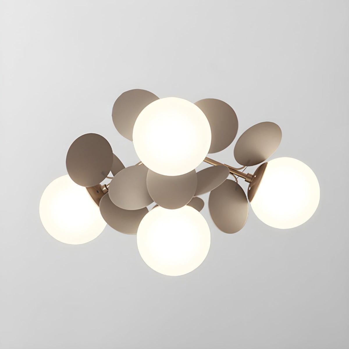Lámpara de techo de montaje empotrado con múltiples globos y pantallas esféricas en tonos pastel: lámpara LED colorida y moderna para habitaciones infantiles, salas de juegos y espacios contemporáneos