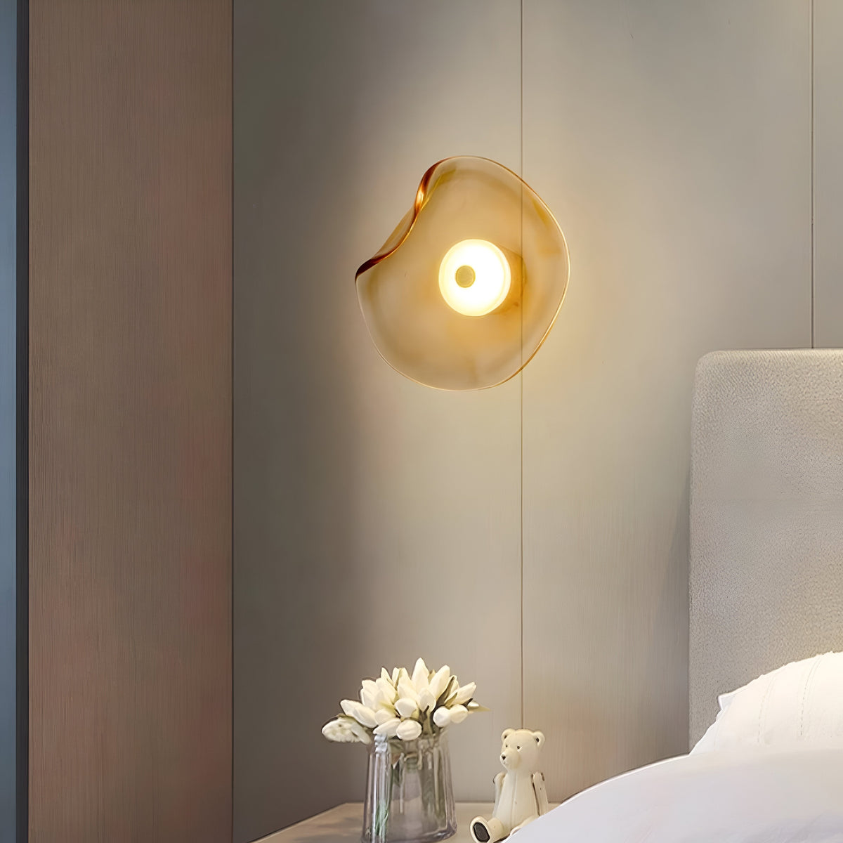 Aplique de pared curvo de vidrio con luz LED blanca cálida hacia arriba y hacia abajo para dormitorio, sala de estar, pasillo, iluminación decorativa moderna para interiores, 10 pulgadas, vidrio templado