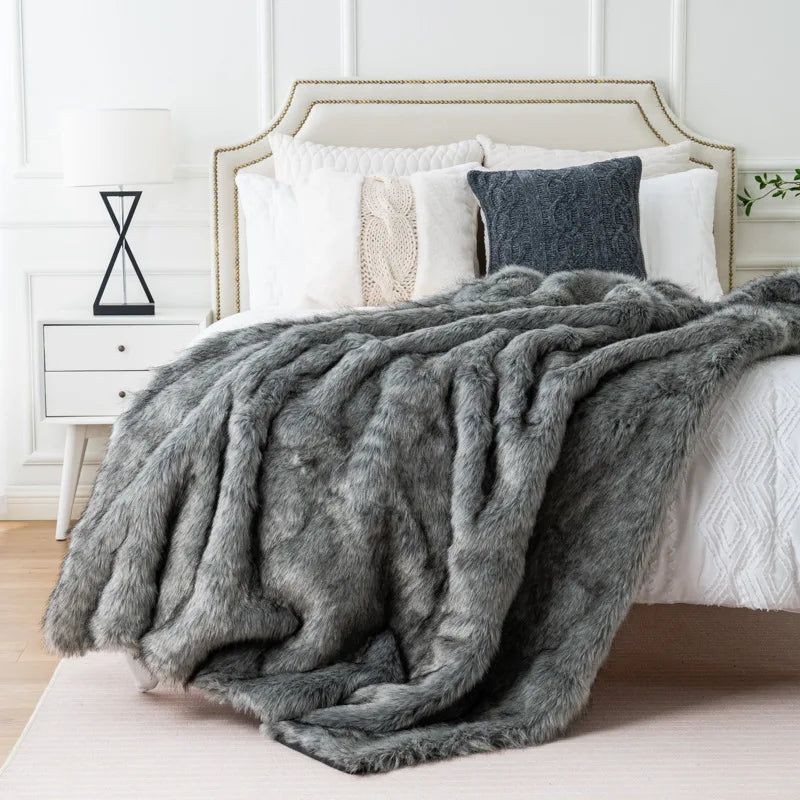 Plush Faux Fur Throw Blanket 80x60 Inches Luxe Textured Oversized Accent for Couch Bed Sofa Chair Living Room Bedroom Decor Soft Warm Machin