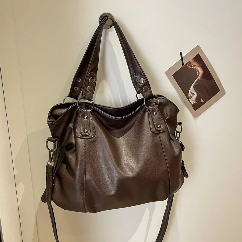 Lunelle | Bolso de mujer de piel vegana y organización elegante | Diseño versátil para el uso diario