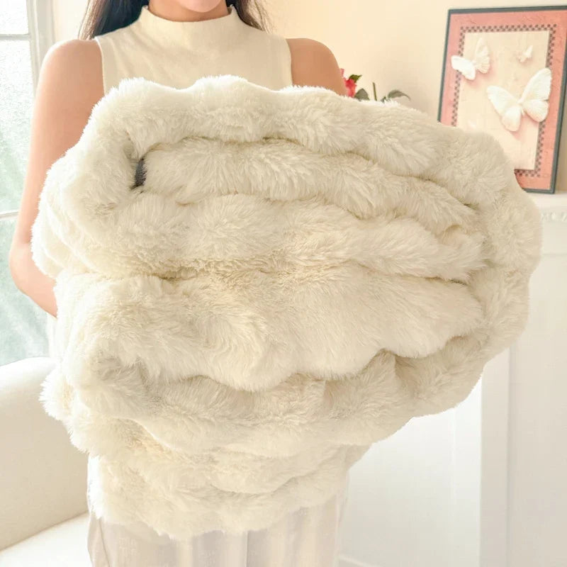 Double-Layer Plush Throw Blanket – Ultra-Soft Faux Rabbit Fur – Versatile for Couch, Bed, Picnic & Office