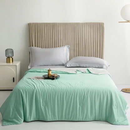Reversible Lightweight Summer Throw Blanket for Hot Sleepers – Twin/Full Bed Size in Green & Gray – Moisture-Wicking Fiber Technology for Be