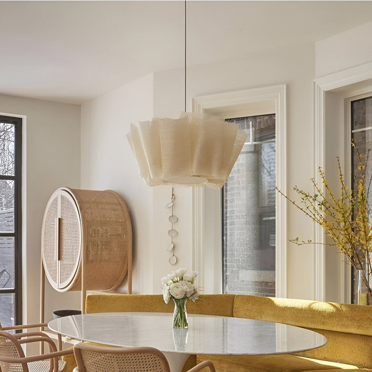 Lámpara de techo colgante con pantalla de tela plisada de 16 pulgadas, color crema cálido, para comedor, isla de cocina, estilo minimalista moderno escandinavo japonés, iluminación ambiental