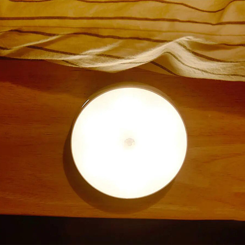 GlowMira - Luz nocturna LED con sensor de movimiento