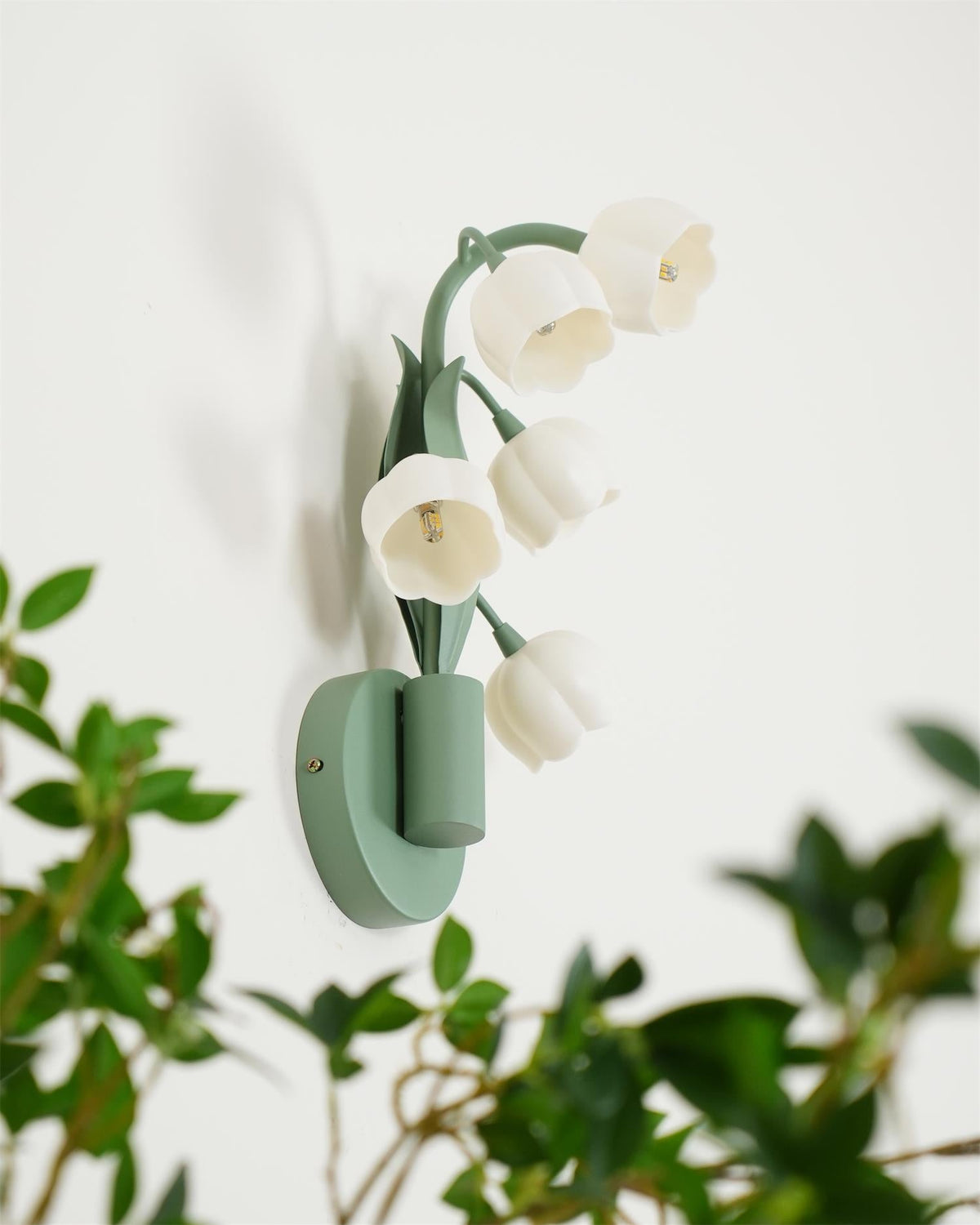 Orchid-Inspired Decorative Sconce with Adjustable Color Lighting for Bedroom Living Room Bathroom Modern Nature Accent Wall Mount Metal Fixt