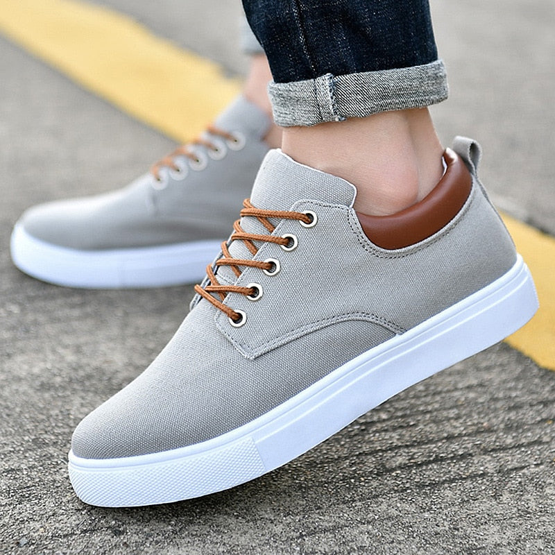 Canvas Sneakers for Men with Platform Sole – Casual Lace-Up Shoes for Work, Weekends & Everyday Wear