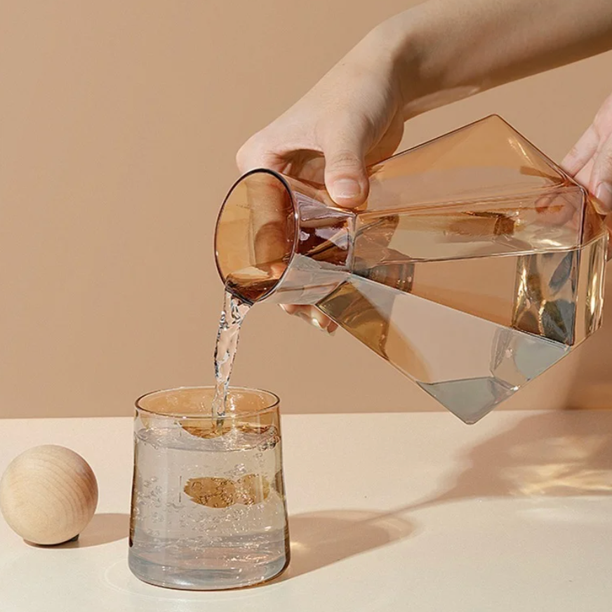 Geometric Glass Pitcher and Tumbler Set for Cocktails, Water & Juice – 5-Piece Beverage Serving Collection with Wooden Stopper