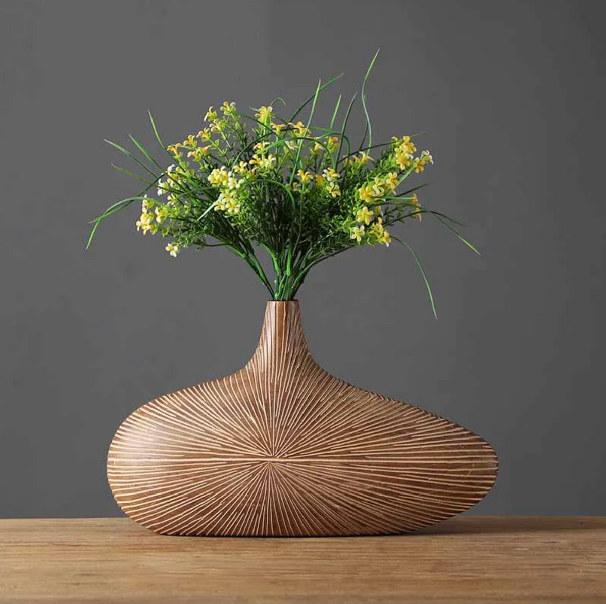 Sculptural Faux-Wood Vase for Floral Displays & Statement Décor, Medium 14 in & Large 20 in, Textured Organic Design for Living Room, Bedroo