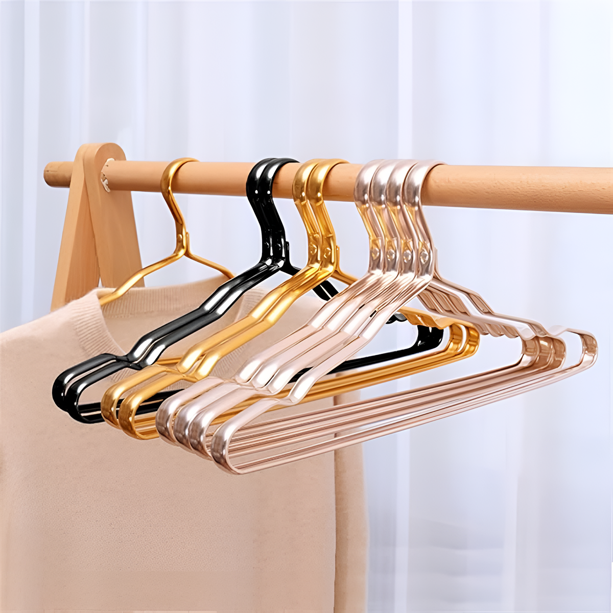 Space Saver | Metal Non-Slip Clothes Hangers with Durable Design | Lightweight Solution for Organizing Wardrobe