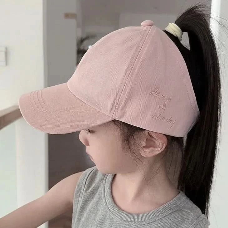 SUNHEART CAP – Lightweight kids baseball cap with breathable summer comfort