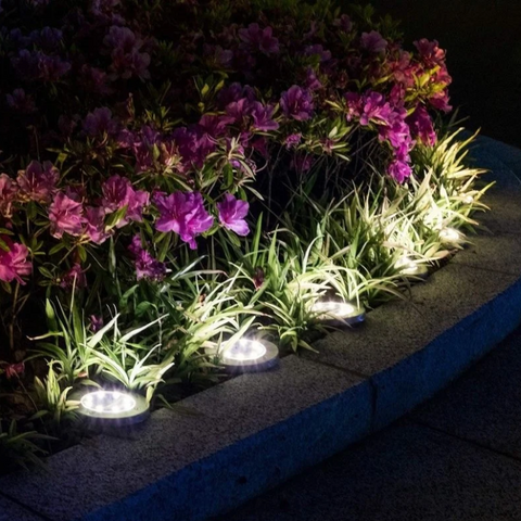 Luces solares para exteriores Elios: iluminación recargable resistente a la intemperie