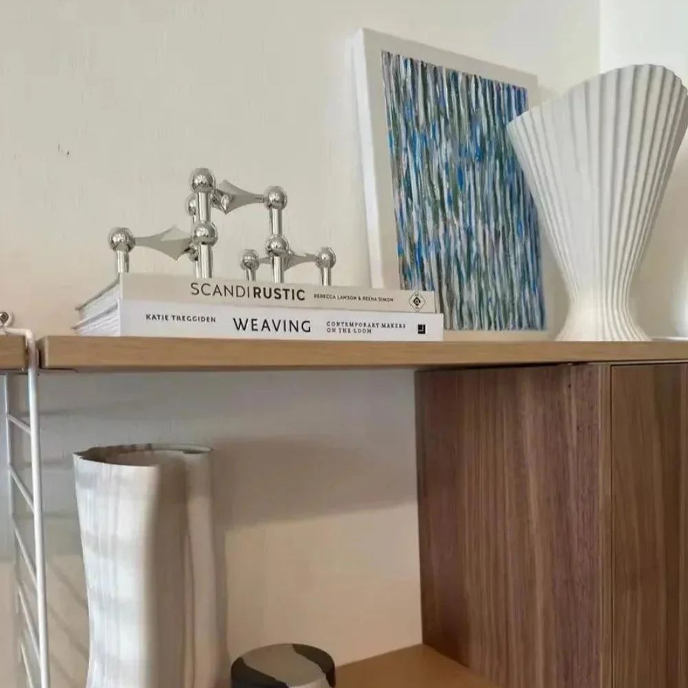 Candelabro Metálico Contemporáneo Elegante