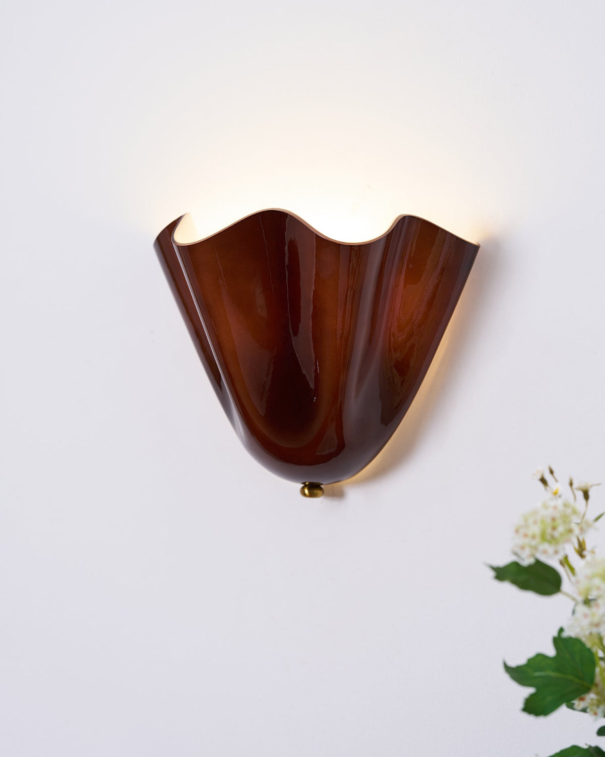 Hand-Blown Glass Wall Sconce 11 in Wide Petal Shade Lighting Fixture Bedroom Hallway Ambient Light E26 Base 110-120V Dual Bulb Decorative Mo