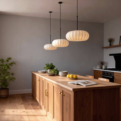 Lámpara de techo de seda colgante con forma orgánica para comedores y salas de estar – Compatible con LED regulable en tamaños de 12, 16 o 20 pulgadas
