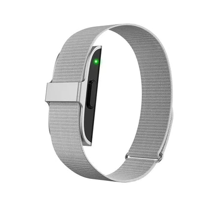 VitalTrack | Rastreador de actividad física con monitoreo de salud 24/7 | Brazalete elegante para el bienestar y seguimiento de actividades