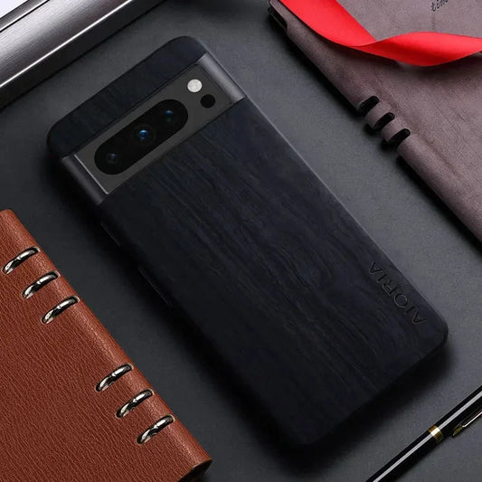Funda para teléfono con efecto madera para Google Pixel – Cubierta protectora delgada con acabado antihuellas y bordes elevados – Compatible con Pixel 7A hasta 11 Pro