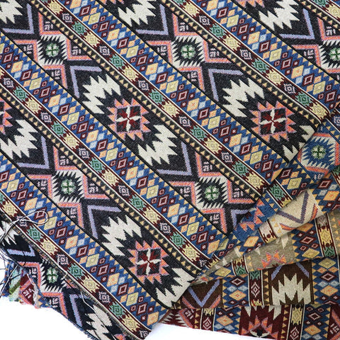Ortekor Zarela | Funda de sofá de chenilla bohemia con diseño jacquard y bordes con borlas | Protección elegante para la decoración del hogar