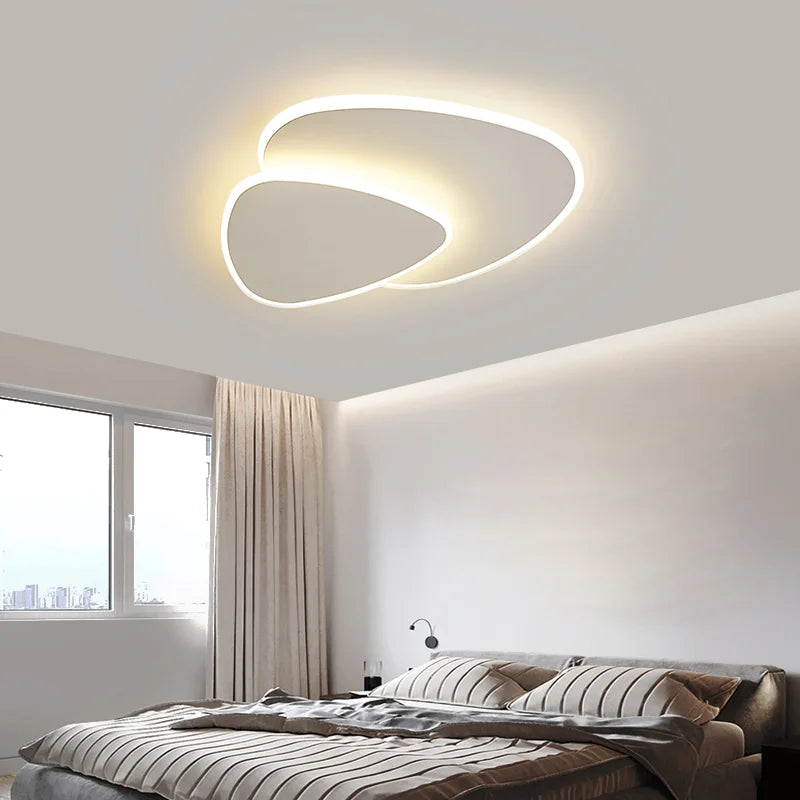 Sculptural LED Flush Mount Light Fixture 16-20 in Layered Acrylic White for Bedroom Hallway Contemporary Overhead Lighting Home Interior Dec