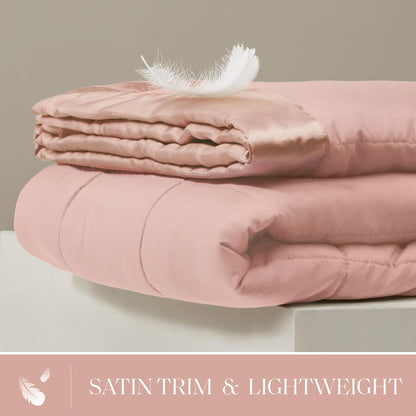 Colección Windom | Manta de plumón alternativo con tratamiento que absorbe la humedad | Cubrecama ligero y suave para todas las estaciones, ribete de satén