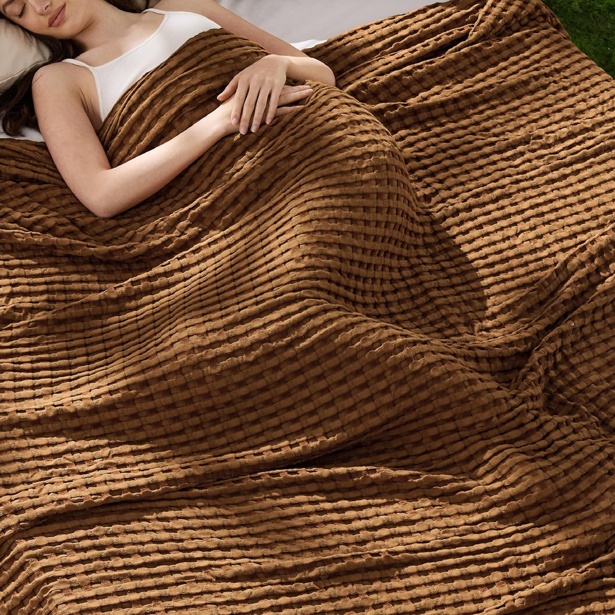 Cozy Haven | Manta de nido de abeja refrescante para cama queen, de algodón y bambú ligero | Manta de verano suave para personas calurosas