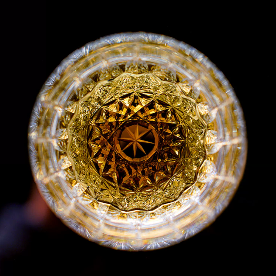 Hand-Cut Crystal Whisky Tumbler with Diamond Facets in Presentation Box for Bourbon, Scotch & Cocktails
