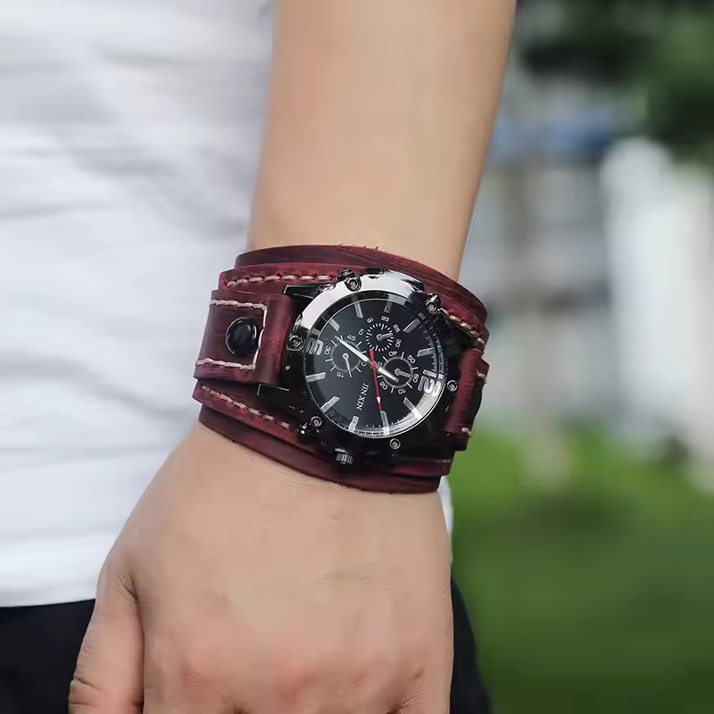 Clásico atemporal | Reloj con correa de cuero y manecillas luminosas | Diseño duradero para una elegancia cotidiana