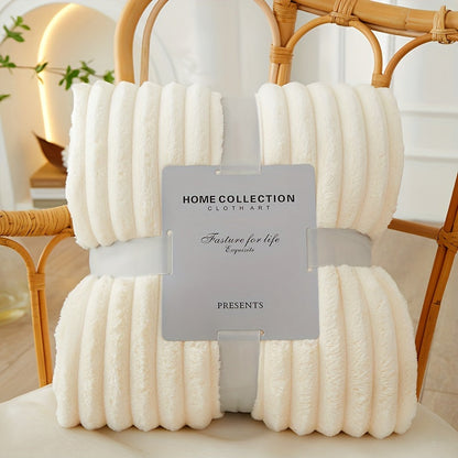 Soft Polyester Throw Blanket for Couch & Bed – Lightweight Insulating Cover for Living Room, Bedroom, Guest Room – Minimalist Solid-Color De