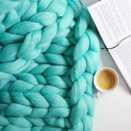 Super Bulky Arm Knitting Yarn 35 oz Merino-Style Wool for Throw Blankets, Cushions & Home Décor Crafts