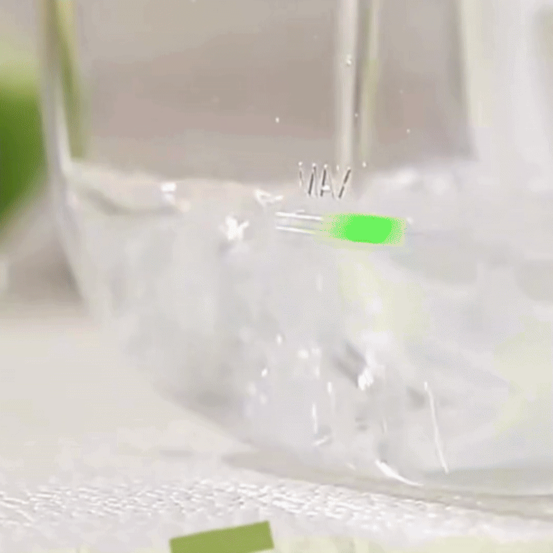 Ortekor Chic Hydration | 2-in-1 Ice Cube Bottle with Space-Saving Design | Portable & Stylish for Refreshing Drinks