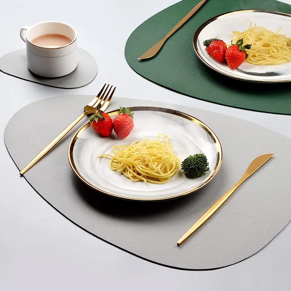Reversible Faux Leather Table Mats 4 or 8 Pack Wipeable Heat Resistant Non-Slip for Kitchen Dining Room Everyday Meals Family Dinner