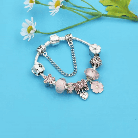 Elegancia Natural | Pulsera con dijes para mujer con ajuste regulable | Elegante diseño de flor de durazno para cualquier ocasión