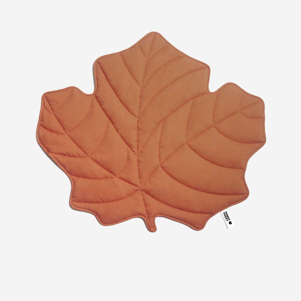Botanical Leaf-Shaped Pet Throw Blanket - Soft Cotton-Polyester Cover for Dogs & Cats - Machine Washable Couch Protector & Floor Mat for