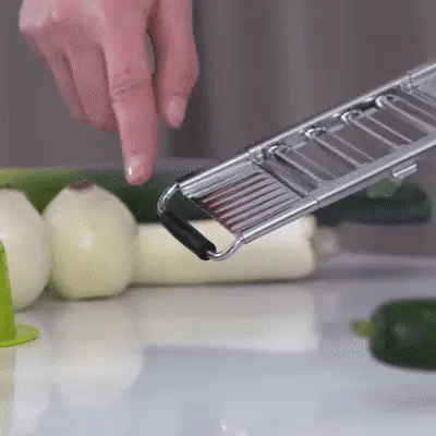 Handheld Vegetable Grater Stainless Steel 4-Piece Kitchen Slicer Set for Cheese Carrots Potatoes Zucchini Prep Tool for Home Cooking