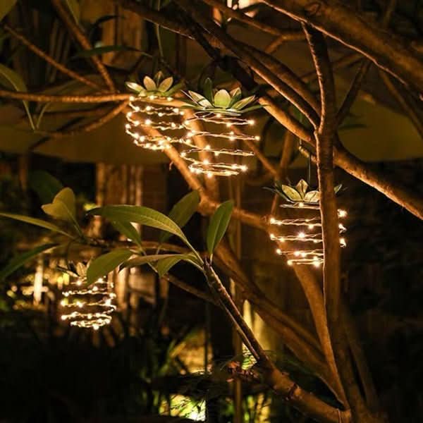 TROPICBEAM – Linterna solar de piña para un resplandor nocturno acogedor