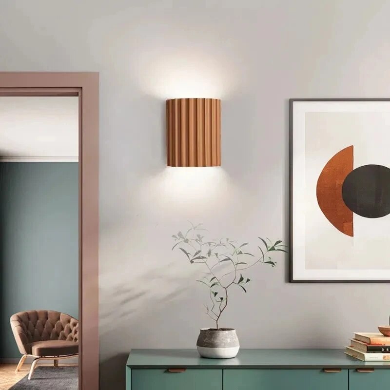 Textured Resin Sconce with Bidirectional Glow 5.5 in × 3.1 in × 6.5 in Fixture for Entryway Corridor Lounge Soft Indirect Accent Lighting Ma