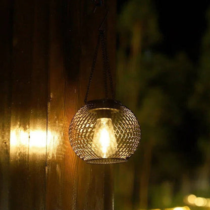 Luz brillante de jardín alimentada por energía solar