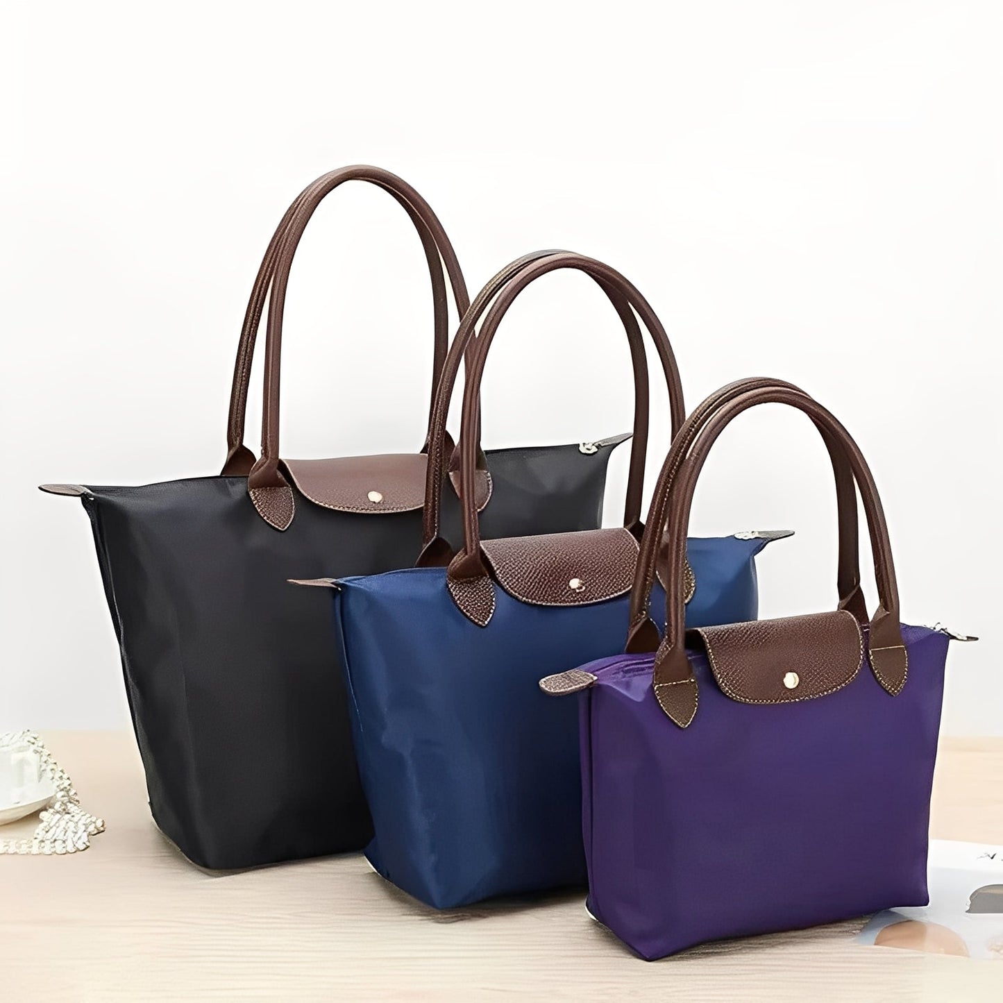 Bolso de mano práctico para el día a día