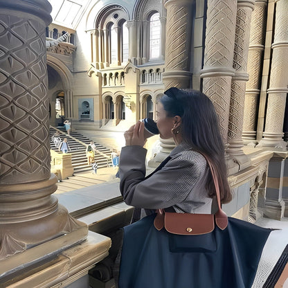 Bolso de mano práctico para el día a día