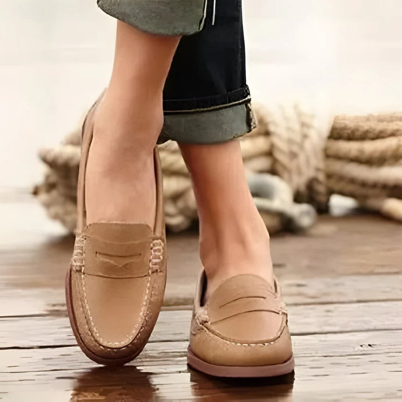 Mocasines clásicos sin cordones de tacón bajo para mujer