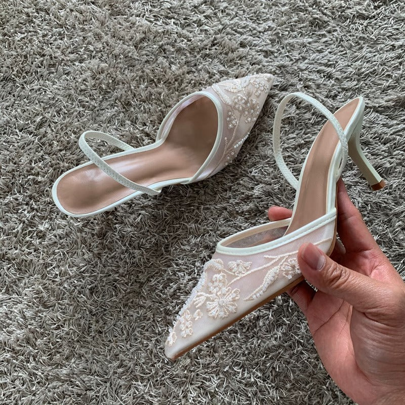 Elegantes sandalias destalonadas para mujer