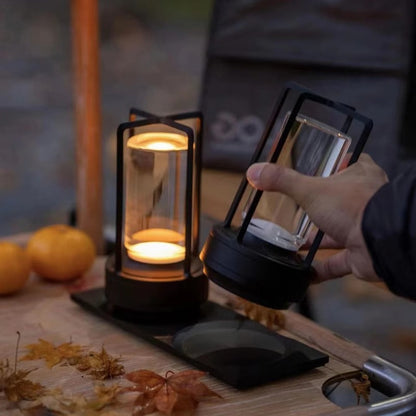 Lámpara de mesa LED inalámbrica compacta