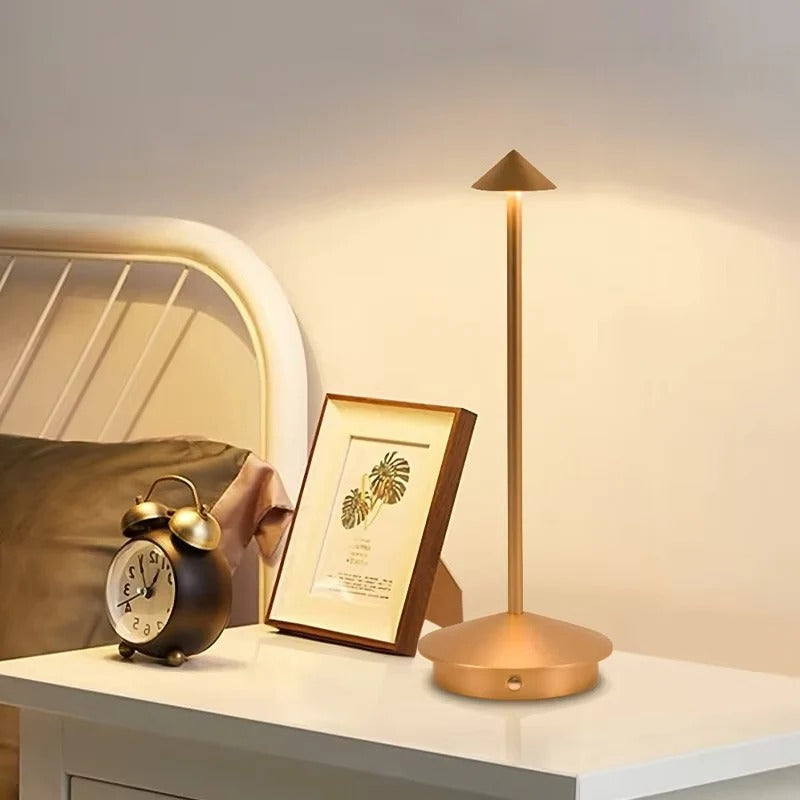 Lámpara de mesa LED portátil con control táctil recargable por USB
