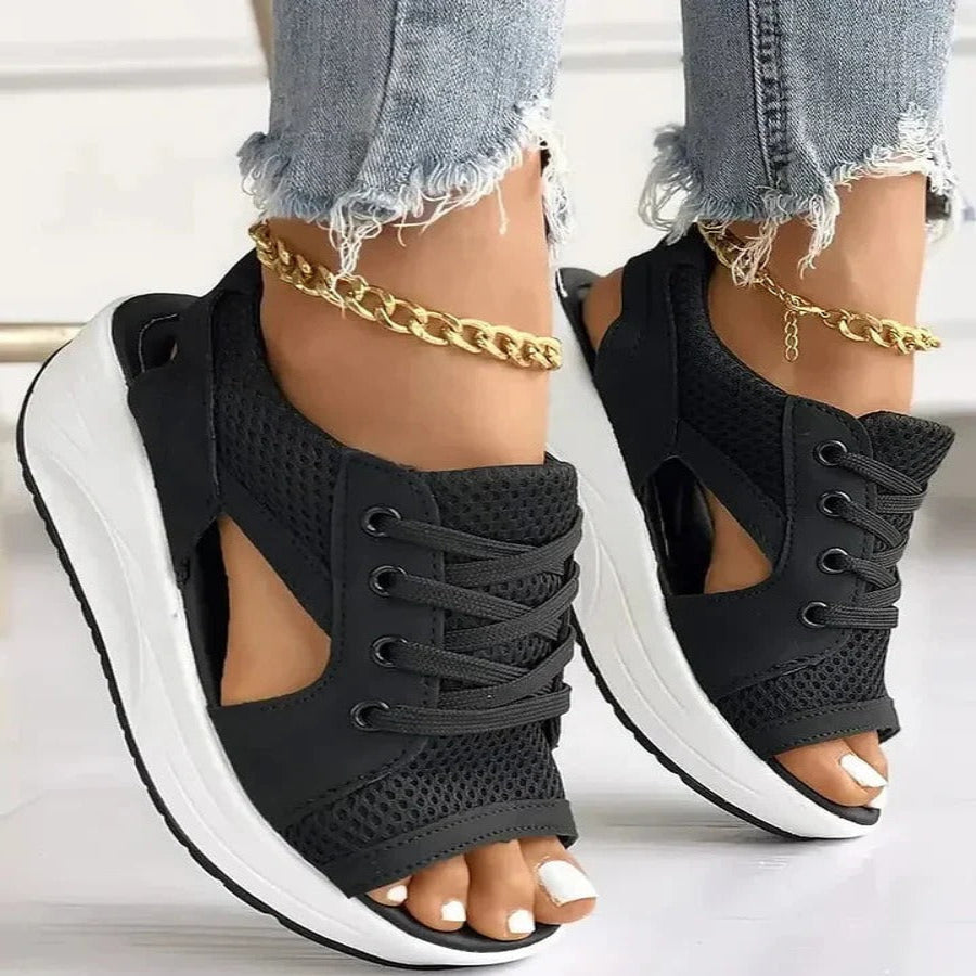 Sandalias de tacón alto cómodas con recortes y plantillas suaves