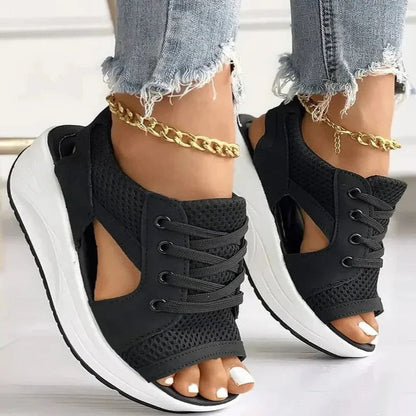 Sandalias de tacón alto cómodas con recortes y plantillas suaves