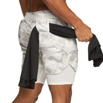 Pantalones cortos deportivos de camuflaje para hombre con forro de compresión incorporado